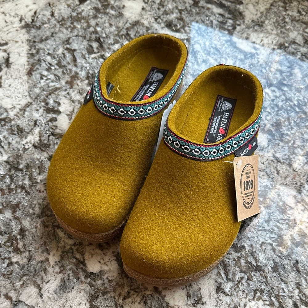 Haflinger Mustard Wool Clogs NWT, size 38